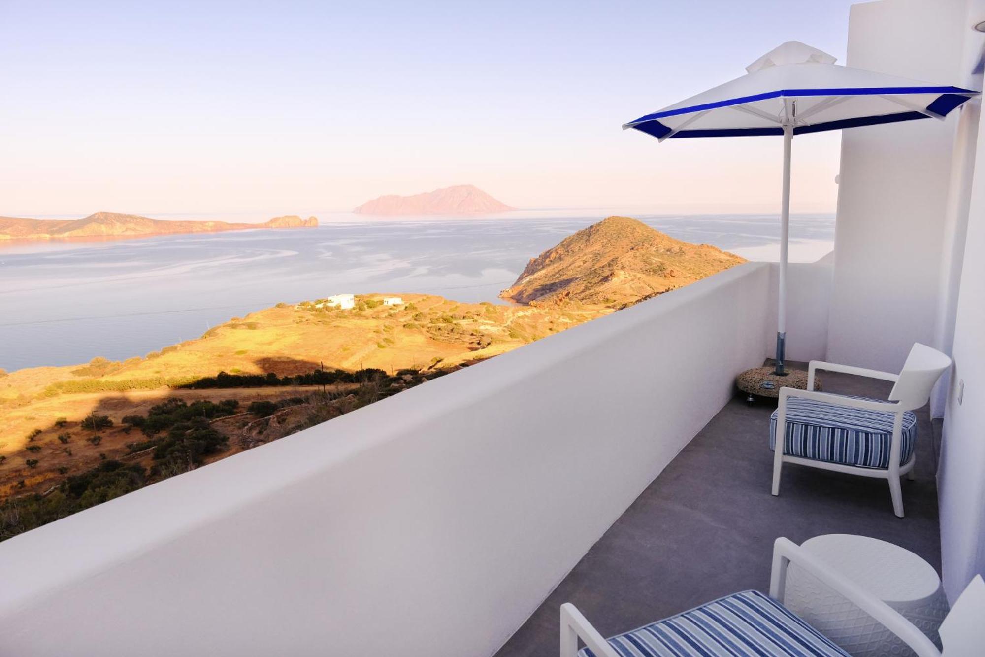 Odyssey Rock Milos Sunset Suites Plaka  Zewnętrze zdjęcie
