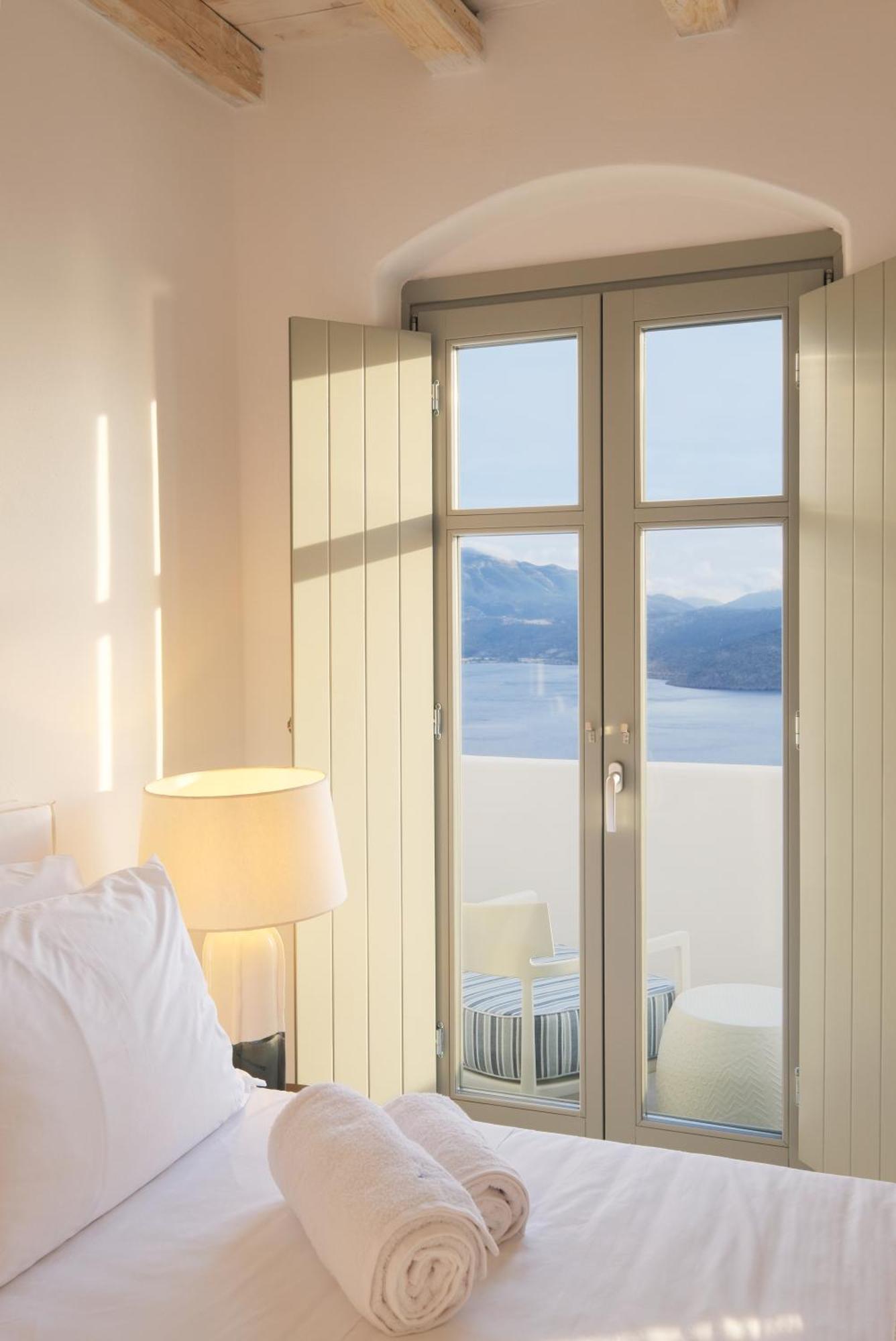 Odyssey Rock Milos Sunset Suites Plaka  Zewnętrze zdjęcie