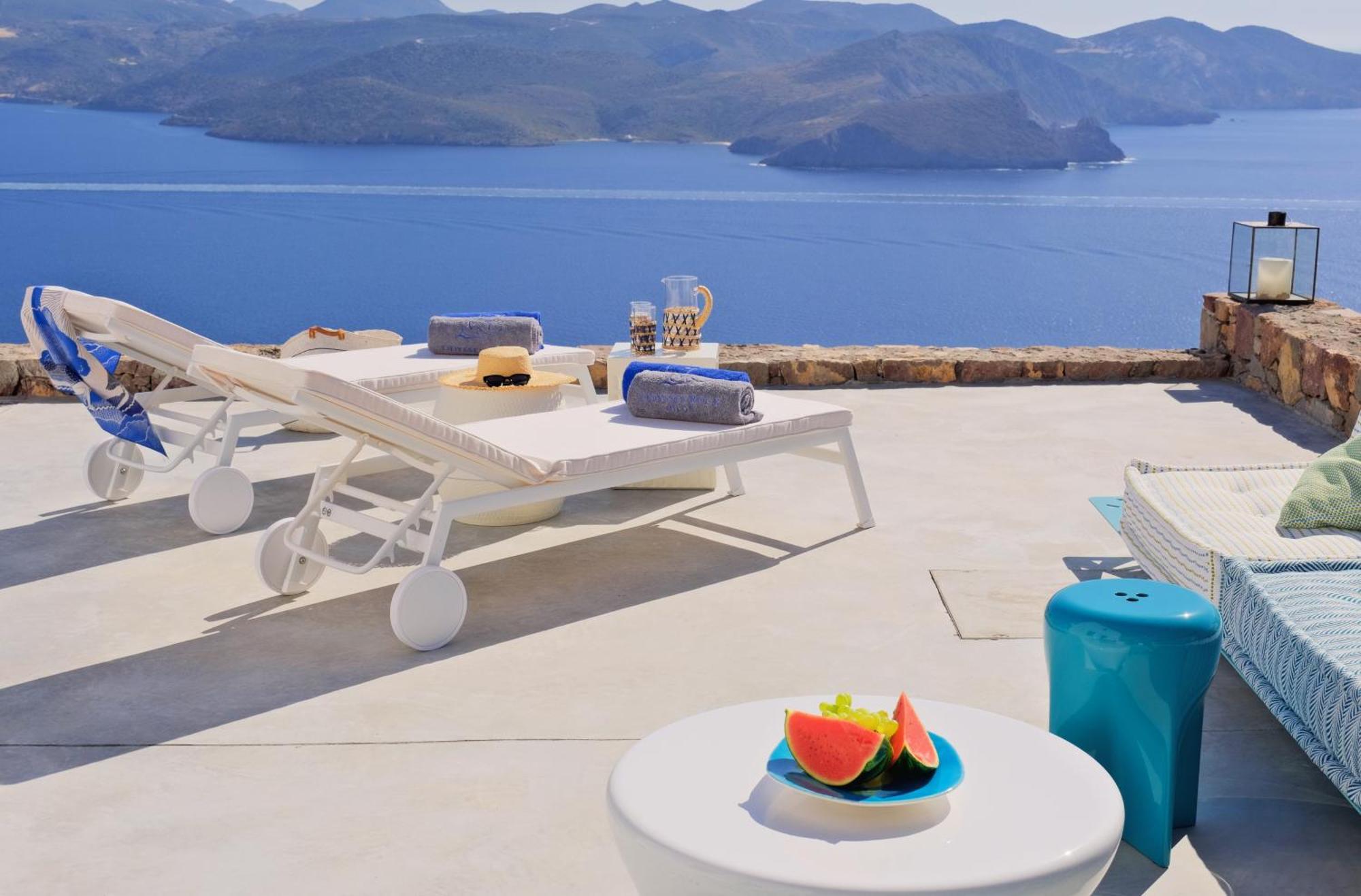 Odyssey Rock Milos Sunset Suites Plaka  Zewnętrze zdjęcie