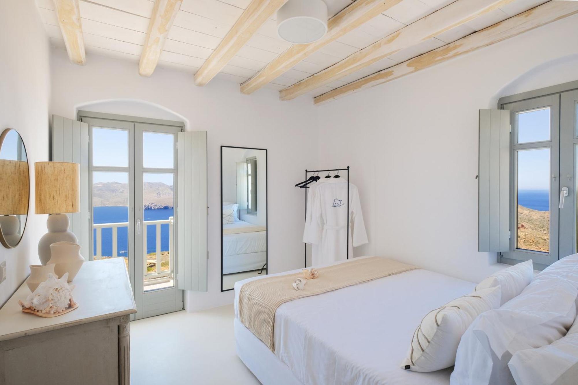 Odyssey Rock Milos Sunset Suites Plaka  Zewnętrze zdjęcie