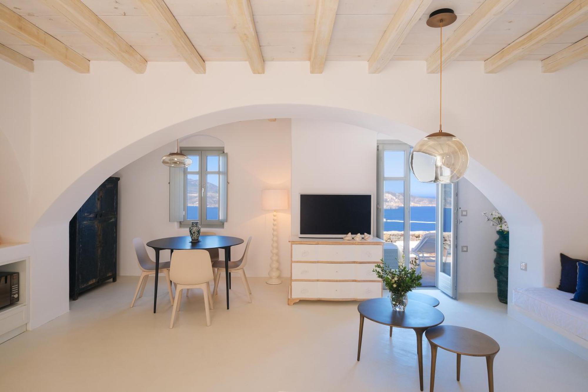 Odyssey Rock Milos Sunset Suites Plaka  Pokój zdjęcie